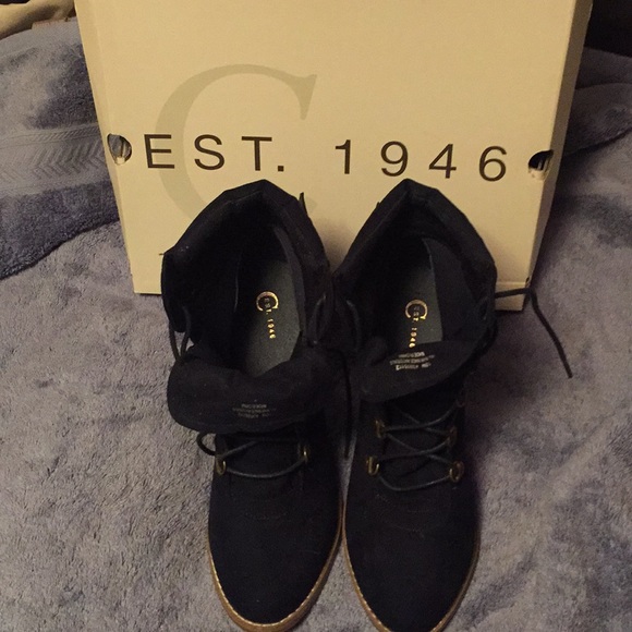 EST 1946 - Blue Suede Ankle Boots! - Picture 4 of 5